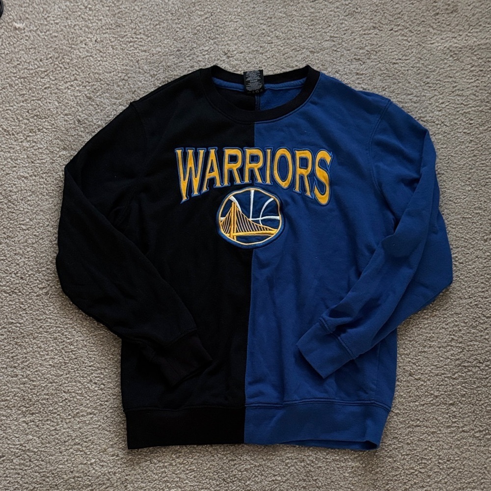 NBA Warriors Women’s Black and Blue Crewneck Sweater